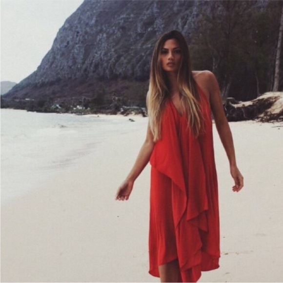 BCBGMaxAzria Dresses & Skirts - BcBGMaxazria Saffron Halter Dress